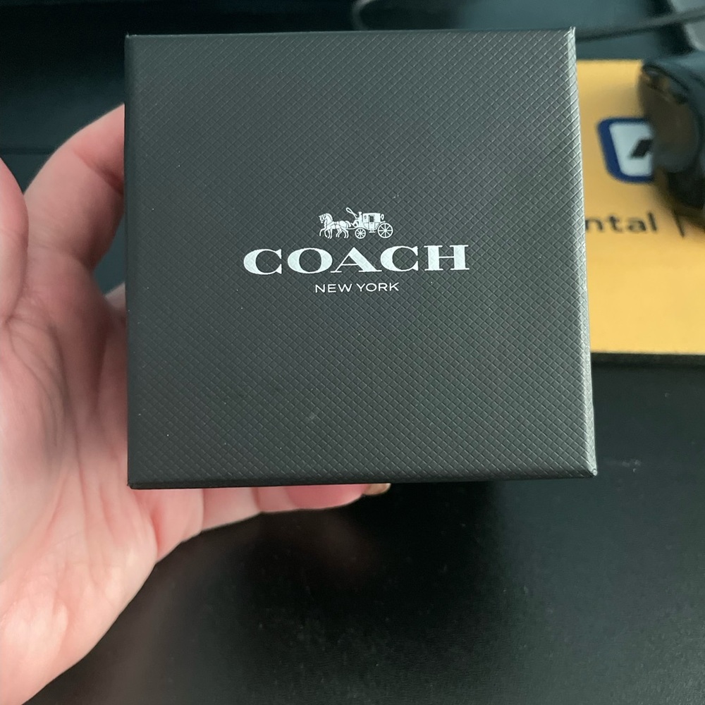 Coach watch - Picture 2 of 3